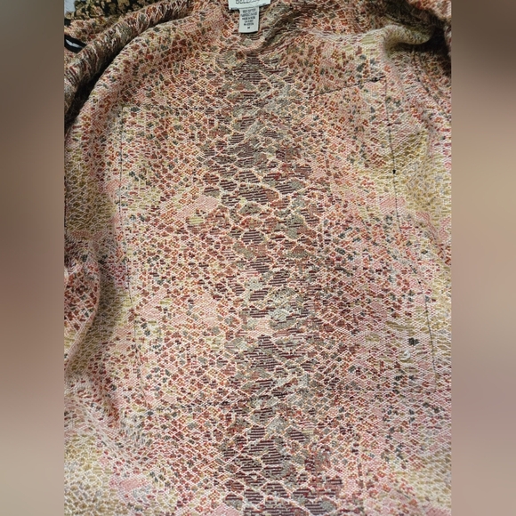 Belessa Lion Print Button-Up Jacket. Size Medium - Picture 10 of 12